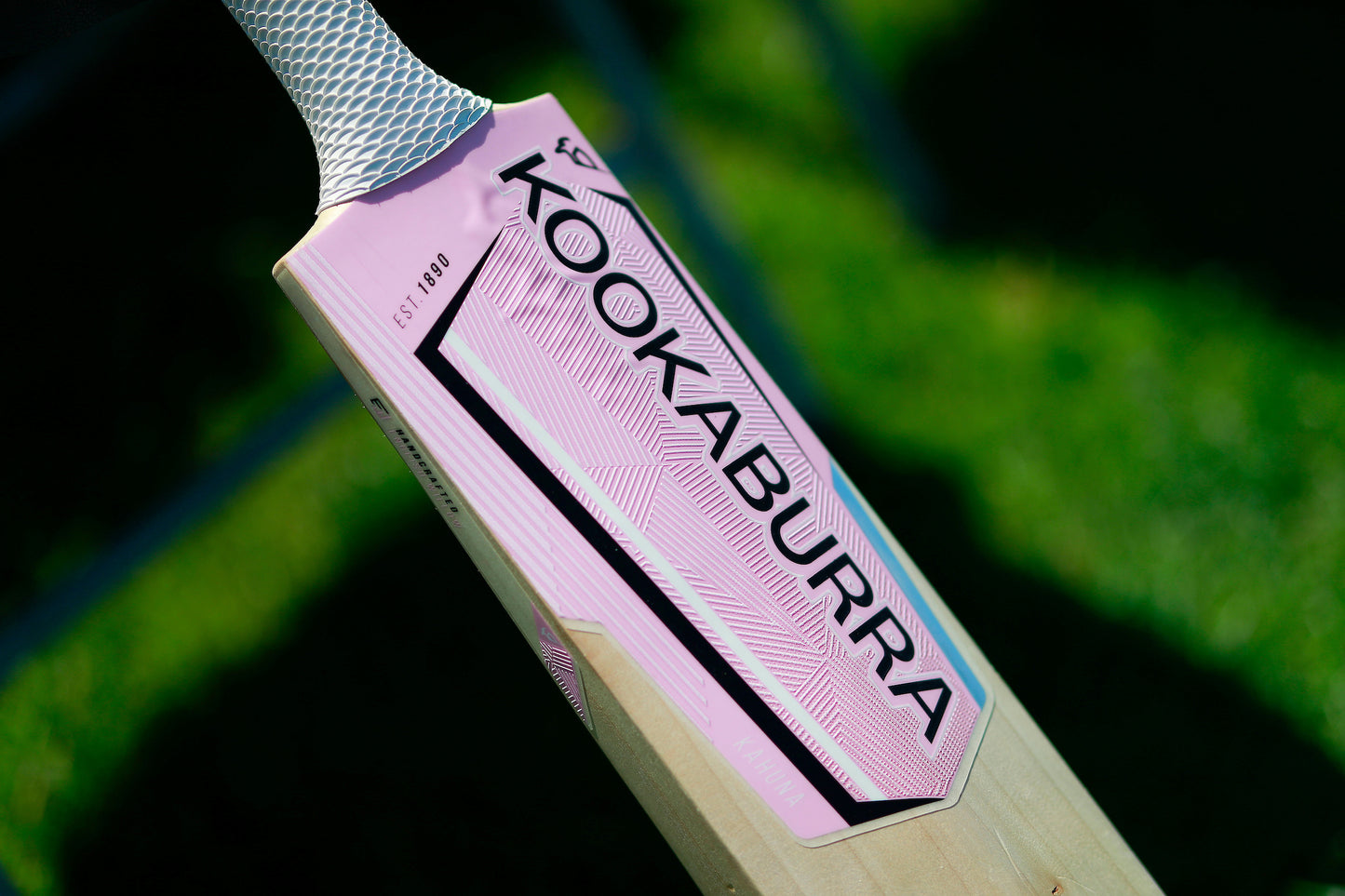 Limited edition Pink 4 Syd Zaman Akhter shirt (Large), plus a signed Kookaburra bat